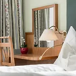 호텔 Kaltschmid - Familotel Tirol 4*