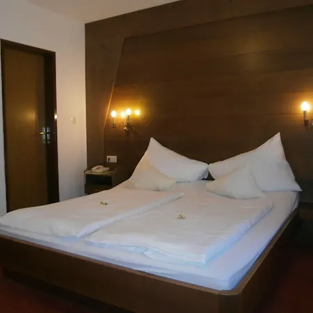 Kaltschmid - Familotel Tirol ホテル ゼーフェルト・イン・チロル