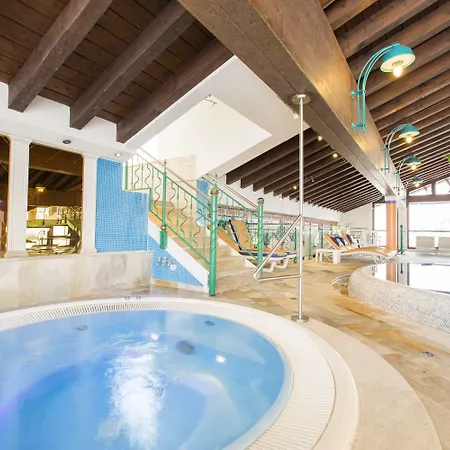 Hotell Kaltschmid - Familotel Tirol Seefeld in Tirol