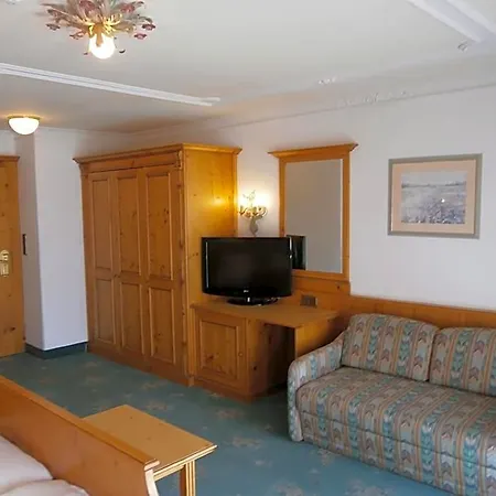 Kaltschmid - Familotel Tirol ホテル 4*
