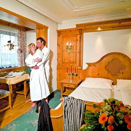 ホテル Kaltschmid - Familotel Tirol 4*