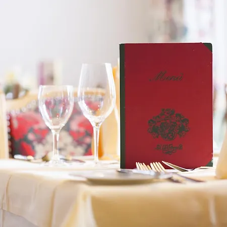 Hotell Kaltschmid - Familotel Tirol Seefeld in Tirol