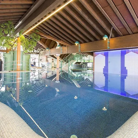 Kaltschmid - Familotel Tirol ホテル ゼーフェルト・イン・チロル