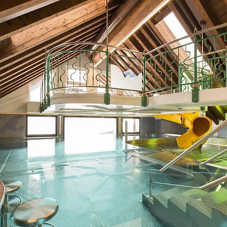 Kaltschmid - Familotel Tirol Hotell 4*