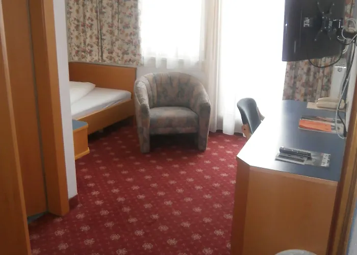 Hotell Kaltschmid - Familotel Tirol Seefeld in Tirol