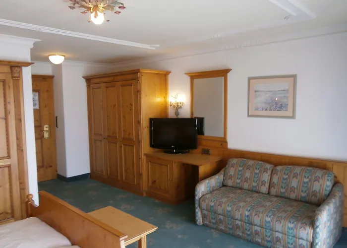 Hotell Kaltschmid - Familotel Tirol Seefeld in Tirol