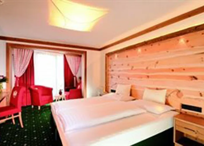 Hotell Kaltschmid - Familotel Tirol Seefeld in Tirol