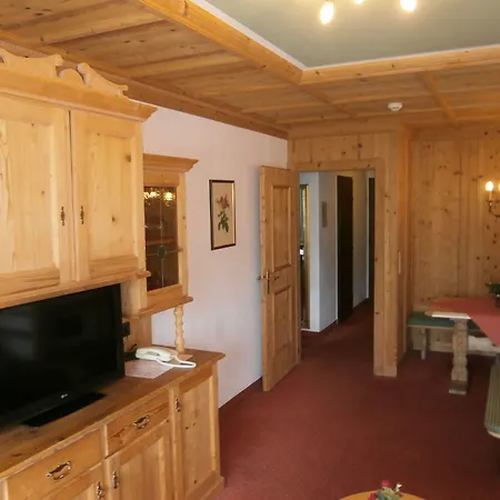 Готель Kaltschmid - Familotel Tirol