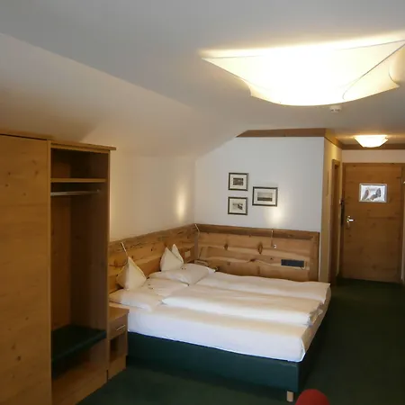 Готель Kaltschmid - Familotel Tirol
