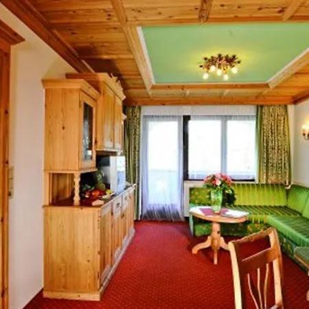 Kaltschmid - Familotel Tirol 4*